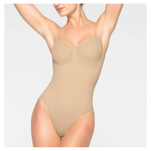 SKIMS Seamless Sculpt Thong Shapewear Bodysuit